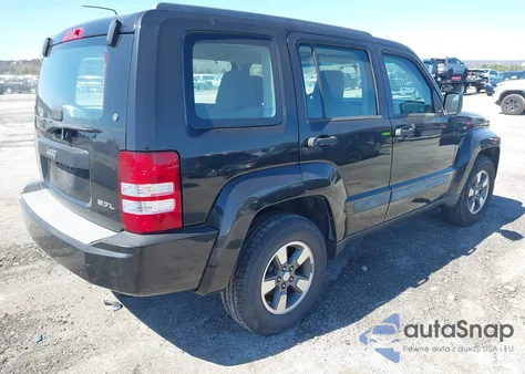 2008 Jeep Liberty Sport z USA, uszkodzony, nr VIN 1J8GP28K28W153041